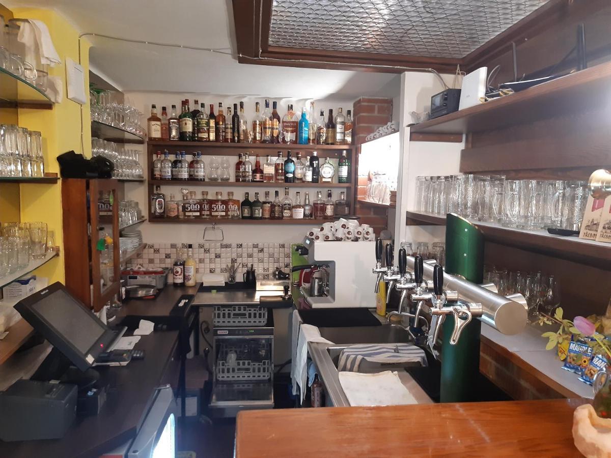 Rozmberska Basta Otel Třeboň Dış mekan fotoğraf